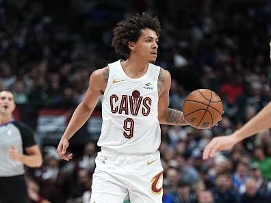 DALLAS, TX - DECEMBER 27: Craig Porter #9 of the Cleveland Cavaliers dribbles the ball during the game against the Dallas Mavericks on December 27, 2023 at the American Airlines Center in Dallas, Texas. NOTE TO USER: User expressly acknowledges and agrees that, by downloading and or using this photograph, User is consenting to the terms and conditions of the Getty Images License Agreement. Mandatory Copyright Notice: Copyright 2023 NBAE (Photo by Glenn James/NBAE via Getty Images)