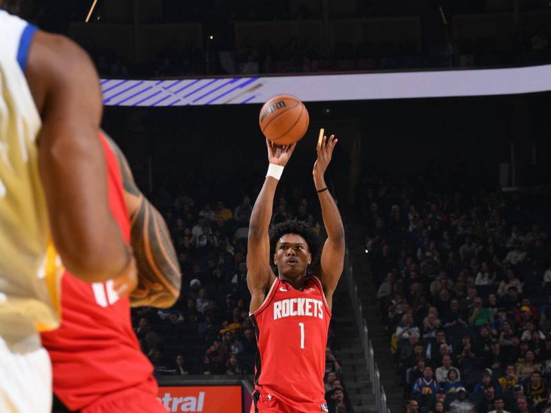 SAN FRANCISCO, CA - DECEMBER 5: Amen Thompson #1 of the Houston Rockets shoots the ball during the game against the Golden State Warriors on December 5, 2024 at Chase Center in San Francisco, California. NOTE TO USER: User expressly acknowledges and agrees that, by downloading and or using this photograph, user is consenting to the terms and conditions of Getty Images License Agreement. Mandatory Copyright Notice: Copyright 2024 NBAE (Photo by Noah Graham/NBAE via Getty Images)
