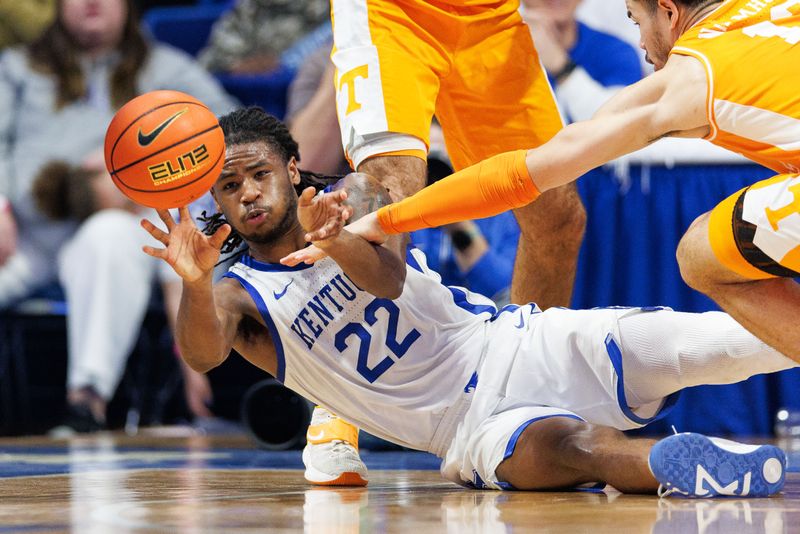 Feb 18, 2023; Lexington, Kentucky, USA; Kentucky Wildcats guard Cason Wallace (22) passes the ball during the second half against the Tennessee Volunteers at Rupp Arena at Central Bank Center. Mandatory Credit: Jordan Prather-USA TODAY Sports