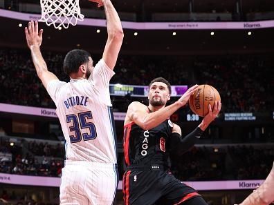 CHICAGO, IL - NOVEMBER 17:  Zach LaVine #8 of the Chicago Bulls drives to the basket during the In-Season Tournament game against the Orlando Magic on November 17, 2023 at United Center in Chicago, Illinois. NOTE TO USER: User expressly acknowledges and agrees that, by downloading and or using this photograph, User is consenting to the terms and conditions of the Getty Images License Agreement. Mandatory Copyright Notice: Copyright 2023 NBAE (Photo by Jeff Haynes/NBAE via Getty Images)