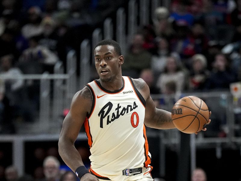 DETROIT, MICHIGAN - JANUARY 09: Jalen Duren #0 of the Detroit Pistons handles the ball against the Golden State Warriors at Little Caesars Arena on January 09, 2025 in Detroit, Michigan. NOTE TO USER: User expressly acknowledges and agrees that, by downloading and or using this photograph, User is consenting to the terms and conditions of the Getty Images License Agreement. (Photo by Nic Antaya/Getty Images)