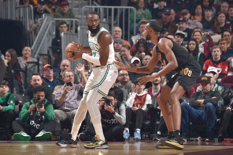 CLEVELAND, OH - MARCH 5: Jaylen Brown #7 of the Boston Celtics handles the ball during the game against the Cleveland Cavaliers on March 5, 2024 at Rocket Mortgage FieldHouse in Cleveland, Ohio. NOTE TO USER: User expressly acknowledges and agrees that, by downloading and/or using this Photograph, user is consenting to the terms and conditions of the Getty Images License Agreement. Mandatory Copyright Notice: Copyright 2024 NBAE (Photo by David Liam Kyle/NBAE via Getty Images)