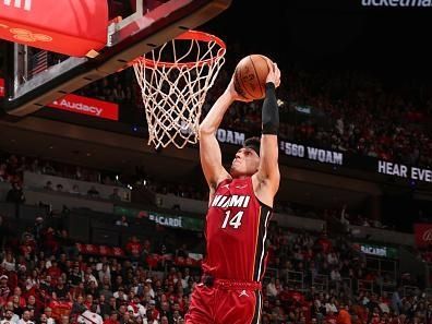 MIAMI, FL - DECEMBER 25:  Tyler Herro #14 of the Miami Heat goes to the basket during the game on December 25, 2023 at Kaseya Center Arena in Miami, Florida. NOTE TO USER: User expressly acknowledges and agrees that, by downloading and or using this Photograph, user is consenting to the terms and conditions of the Getty Images License Agreement. Mandatory Copyright Notice: Copyright 2023 NBAE (Photo by Issac Baldizon/NBAE via Getty Images)