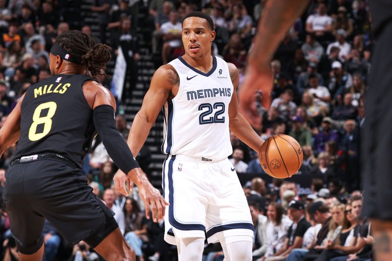 SALT LAKE CITY, UT - OCTOBER 23: Desmond Bane #22 of the Memphis Grizzlies looks to pass the ball during the game against the Utah Jazz on OCTOBER 23, 2024 at vivint.SmartHome Arena in Salt Lake City, Utah. NOTE TO USER: User expressly acknowledges and agrees that, by downloading and or using this Photograph, User is consenting to the terms and conditions of the Getty Images License Agreement. Mandatory Copyright Notice: Copyright 2024 NBAE (Photo by Melissa Majchrzak/NBAE via Getty Images)