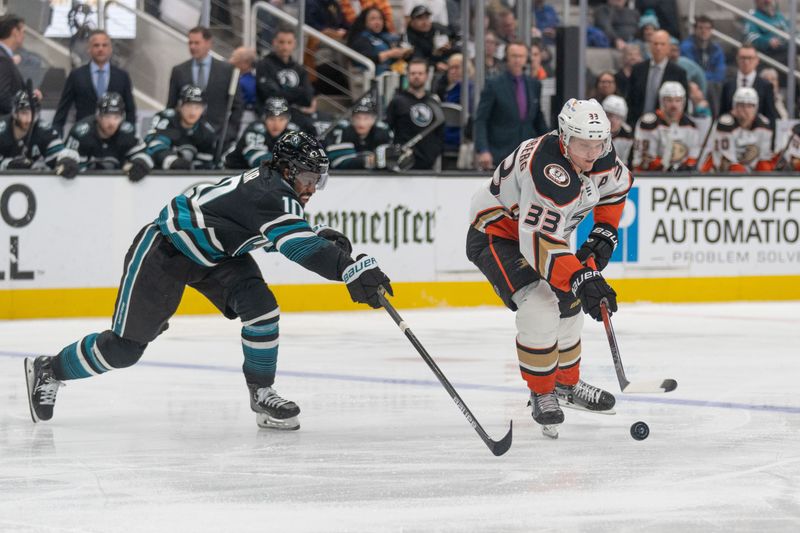 Will the San Jose Sharks Outmaneuver the Anaheim Ducks at SAP Center?