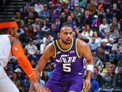 SALT LAKE CITY, UT - DECEMBER 13:  Talen Horton-Tucker #5 of the Utah Jazz handles the ball during the game  on December 13, 2023 at vivint.SmartHome Arena in Salt Lake City, Utah. NOTE TO USER: User expressly acknowledges and agrees that, by downloading and or using this Photograph, User is consenting to the terms and conditions of the Getty Images License Agreement. Mandatory Copyright Notice: Copyright 2023 NBAE (Photo by Melissa Majchrzak/NBAE via Getty Images)