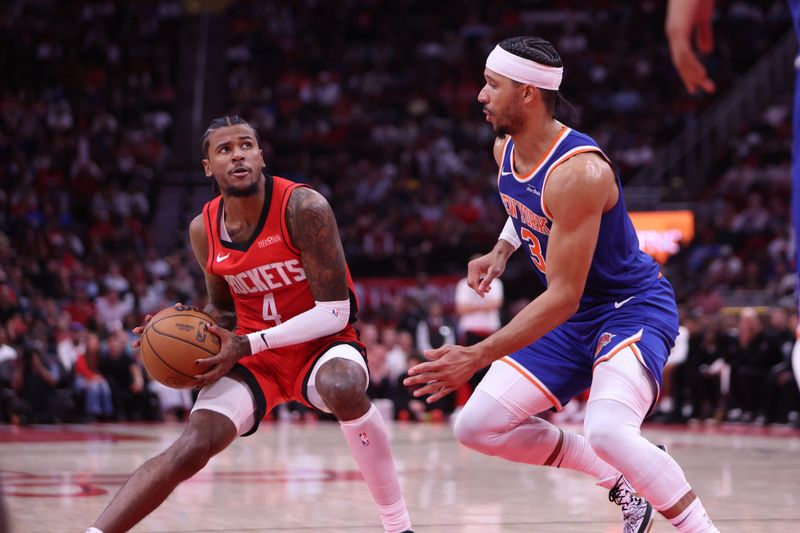 HOUSTON, TX - NOVEMBER 4: Jalen Green #4 of the Houston Rockets handles the ball during the game against the New York Knicks on November 4, 2024 at the Toyota Center in Houston, Texas. NOTE TO USER: User expressly acknowledges and agrees that, by downloading and or using this photograph, User is consenting to the terms and conditions of the Getty Images License Agreement. Mandatory Copyright Notice: Copyright 2024 NBAE (Photo by Michael Starghill Jr./NBAE via Getty Images)