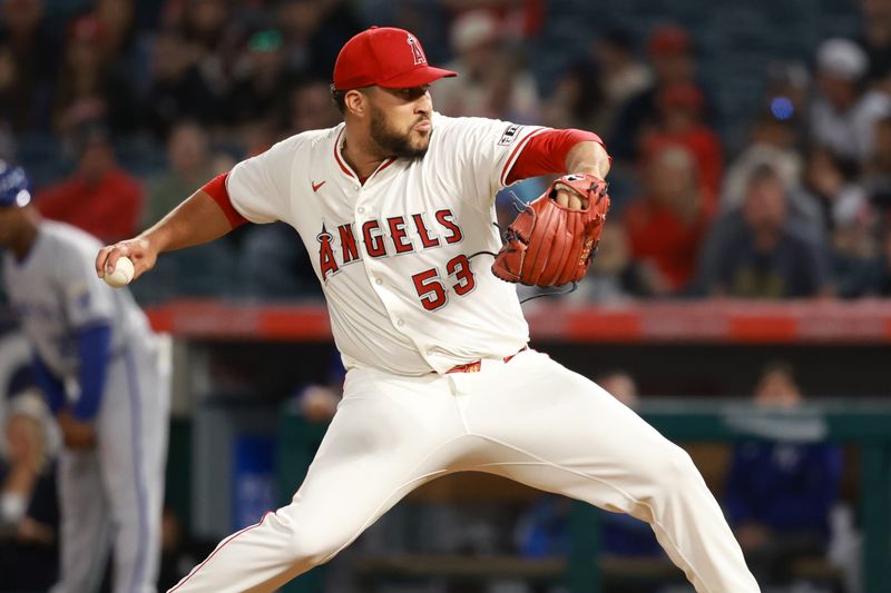 Angels Narrowly Miss Victory in Pitcher's Duel with Royals at Angel Stadium