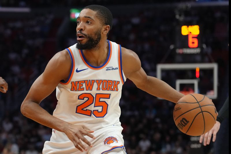 MIAMI, FL - MARCH 02:  Mikal Bridges #25 of the New York Knicks handles the ball during the game against the Miami Heat on March 02, 2025 at Kaseya Center in Miami, Florida. NOTE TO USER: User expressly acknowledges and agrees that, by downloading and or using this Photograph, user is consenting to the terms and conditions of the Getty Images License Agreement. Mandatory Copyright Notice: Copyright 2025 NBAE (Photo by Eric Espada/NBAE via Getty Images)