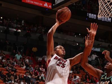 MIAMI, FL - DECEMBER 2: Orlando Robinson #25 of the Miami Heat shoots the ball during the game against the Indiana Pacers on December 2, 2023 at Kaseya Center in Miami, Florida. NOTE TO USER: User expressly acknowledges and agrees that, by downloading and or using this Photograph, user is consenting to the terms and conditions of the Getty Images License Agreement. Mandatory Copyright Notice: Copyright 2023 NBAE (Photo by Issac Baldizon/NBAE via Getty Images)