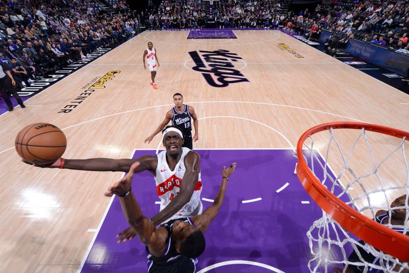 SACRAMENTO, CA - JANUARY 5: Pascal Siakam #43 of the Toronto Raptors shoots the ball during the game against the Sacramento Kings on January 5, 2024 at Golden 1 Center in Sacramento, California. NOTE TO USER: User expressly acknowledges and agrees that, by downloading and or using this Photograph, user is consenting to the terms and conditions of the Getty Images License Agreement. Mandatory Copyright Notice: Copyright 2024 NBAE (Photo by Rocky Widner/NBAE via Getty Images)