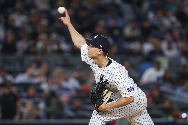 Sep 22, 2023; Bronx, New York, USA; New York Yankees starting pitcher Luke Weaver (30) delivers a pitch during the fifth inning against the Arizona Diamondbacks at Yankee Stadium. Mandatory Credit: Vincent Carchietta-USA TODAY Sports