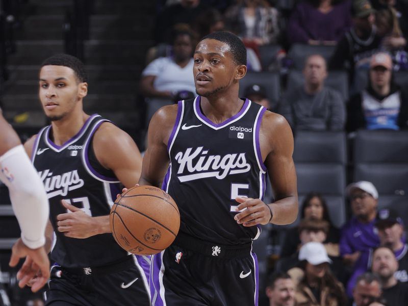 SACRAMENTO, CA - FEBRUARY 7: De'Aaron Fox #5 of the Sacramento Kings dribbles the ball during the game against the Detroit Pistons on February 7, 2024 at Golden 1 Center in Sacramento, California. NOTE TO USER: User expressly acknowledges and agrees that, by downloading and or using this Photograph, user is consenting to the terms and conditions of the Getty Images License Agreement. Mandatory Copyright Notice: Copyright 2024 NBAE (Photo by Rocky Widner/NBAE via Getty Images)