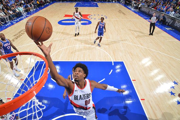 PHILADELPHIA, PA - OCTOBER 29: Scoot Henderson #00 of the Portland Trail Blazers drives to the basket during the game against the Philadelphia 76ers on October 29, 2023 at the Wells Fargo Center in Philadelphia, Pennsylvania NOTE TO USER: User expressly acknowledges and agrees that, by downloading and/or using this Photograph, user is consenting to the terms and conditions of the Getty Images License Agreement. Mandatory Copyright Notice: Copyright 2023 NBAE (Photo by Jesse D. Garrabrant/NBAE via Getty Images)