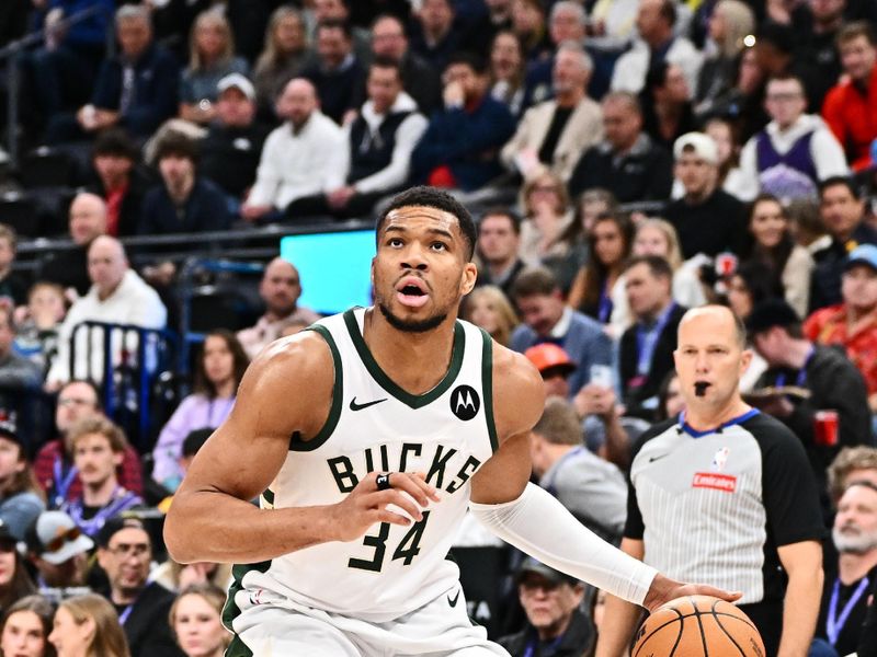 SALT LAKE CITY, UT - JANUARY 27: Giannis Antetokounmpo #34 of the Milwaukee Bucks looks to pass the ball during the game against the Utah Jazz on January 27, 2025 at Delta Center in Salt Lake City, Utah. NOTE TO USER: User expressly acknowledges and agrees that, by downloading and or using this Photograph, User is consenting to the terms and conditions of the Getty Images License Agreement. Mandatory Copyright Notice: Copyright 2025 NBAE (Photo by Jamie Sabau/NBAE via Getty Images)