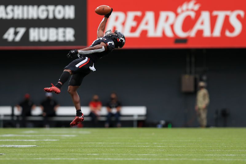 Clash at Nippert Stadium: Cincinnati Bearcats Host Murray State Racers in College Football Showd...