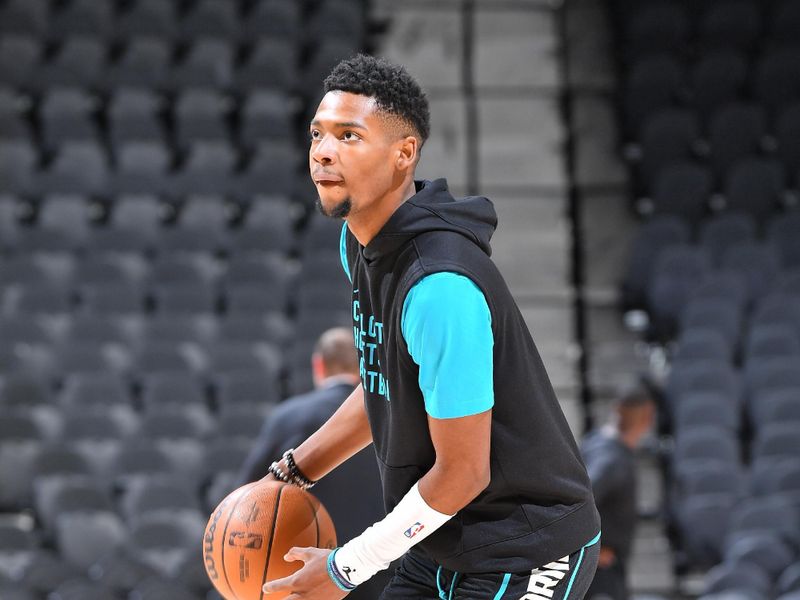 SAN ANTONIO, TX - JANUARY 12: Brandon Miller #24 of the Charlotte Hornets warms up before the game against the San Antonio Spurs on January 12, 2024 at the Frost Bank Center in San Antonio, Texas. NOTE TO USER: User expressly acknowledges and agrees that, by downloading and or using this photograph, user is consenting to the terms and conditions of the Getty Images License Agreement. Mandatory Copyright Notice: Copyright 2024 NBAE (Photos by Michael Gonzales/NBAE via Getty Images)