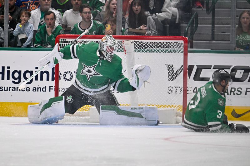 Oct 26, 2024; Dallas, Texas, USA; Dallas Stars goaltender Jake Oettinger (29) faces the Chicago Blackhawks attack during the second period at the American Airlines Center. Mandatory Credit: Jerome Miron-Imagn Images