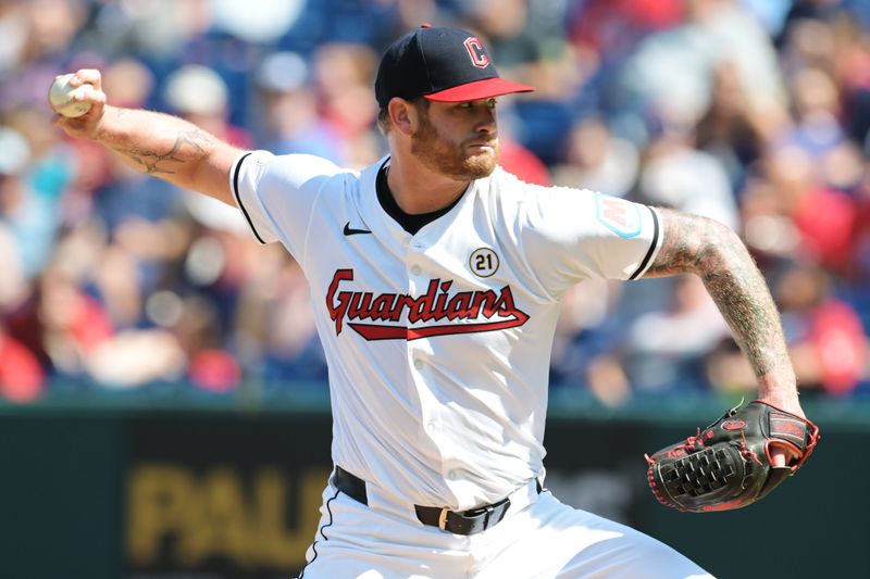 Sep 15, 2024; Cleveland, Ohio, USA; Cleveland Guardians starting pitcher Ben Lively (39) throws a pitch during the first inning against the Tampa Bay Rays at Progressive Field. Mandatory Credit: Ken Blaze-Imagn Images