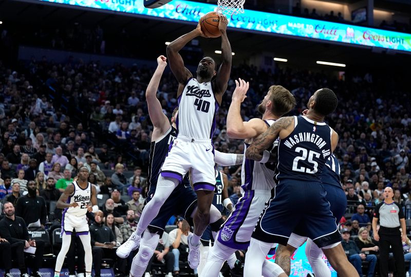 SACRAMENTO, CALIFORNIA - MARCH 29: Harrison Barnes #40 of the Sacramento Kings shoots and scores against the Dallas Mavericks during the second half at Golden 1 Center on March 29, 2024 in Sacramento, California. NOTE TO USER: User expressly acknowledges and agrees that, by downloading and or using this photograph, User is consenting to the terms and conditions of the Getty Images License Agreement. (Photo by Thearon W. Henderson/Getty Images)