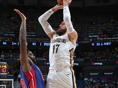 NEW ORLEANS, LA - NOVEMBER 2: Jonas Valanciunas #17 of the New Orleans Pelicans shoots the ball during the game against the Detroit Pistons on November 2, 2023 at the Smoothie King Center in New Orleans, Louisiana. NOTE TO USER: User expressly acknowledges and agrees that, by downloading and or using this Photograph, user is consenting to the terms and conditions of the Getty Images License Agreement. Mandatory Copyright Notice: Copyright 2023 NBAE (Photo by Layne Murdoch Jr./NBAE via Getty Images)