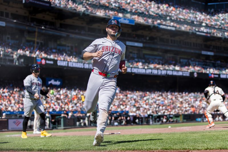 Diamondbacks Outmaneuver Giants in a 5-3 Oracle Park Tussle