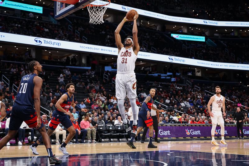 WASHINGTON, DC - OCTOBER 26: Jarrett Allen #31 of the Cleveland Cavaliers dunks the ball against the Washington Wizards during the first half at Capital One Arena on October 26, 2024 in Washington, DC. NOTE TO USER: User expressly acknowledges and agrees that, by downloading and or using this photograph, User is consenting to the terms and conditions of the Getty Images License Agreement. (Photo by Scott Taetsch/Getty Images)