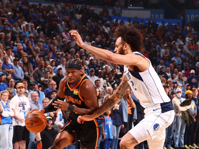 OKLAHOMA CITY, OK - NOVEMBER 17: Shai Gilgeous-Alexander #2 of the Oklahoma City Thunder drives to the basket during the game against the Dallas Mavericks on November 17, 2024 at Paycom Center in Oklahoma City, Oklahoma. NOTE TO USER: User expressly acknowledges and agrees that, by downloading and or using this photograph, User is consenting to the terms and conditions of the Getty Images License Agreement. Mandatory Copyright Notice: Copyright 2024 NBAE (Photo by Zach Beeker/NBAE via Getty Images)