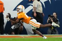 Tennessee Volunteers to Unleash Offensive Juggernaut Against Oklahoma Sooners