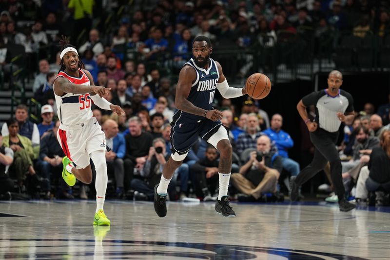 DALLAS, TX - FEBRUARY 12: Tim Hardaway Jr. #10 of the Dallas Mavericks handles the ball during the game against the Washington Wizards on February 12, 2024 at the American Airlines Center in Dallas, Texas. NOTE TO USER: User expressly acknowledges and agrees that, by downloading and or using this photograph, User is consenting to the terms and conditions of the Getty Images License Agreement. Mandatory Copyright Notice: Copyright 2024 NBAE (Photo by Glenn James/NBAE via Getty Images)