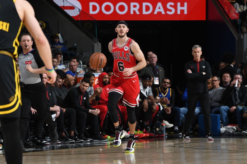 SAN FRANCISCO, CA - MARCH 7:  Alex Caruso #6 of the Chicago Bulls handles the ball during the game against the Golden State Warriors on March 7, 2024 at Chase Center in San Francisco, California. NOTE TO USER: User expressly acknowledges and agrees that, by downloading and or using this photograph, user is consenting to the terms and conditions of Getty Images License Agreement. Mandatory Copyright Notice: Copyright 2024 NBAE (Photo by Noah Graham/NBAE via Getty Images)