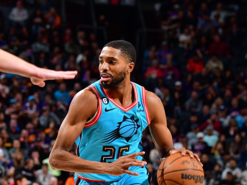 Phoenix Suns vs Oklahoma City Thunder: Devin Booker Poised to Lead in Exciting Matchup