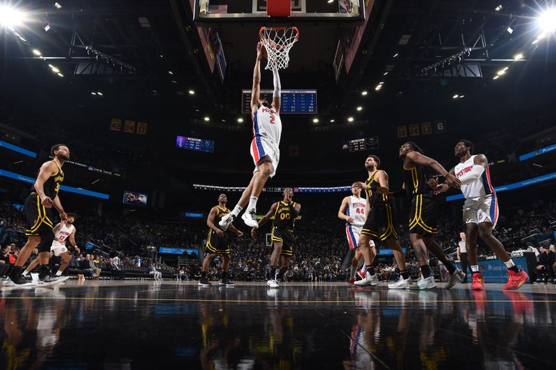 SAN FRANCISCO, CA - JANUARY 5: Cade Cunningham #2 of the Detroit Pistons drives to the basket during the game against the Golden State Warriors on January 5, 2024 at Chase Center in San Francisco, California. NOTE TO USER: User expressly acknowledges and agrees that, by downloading and or using this photograph, user is consenting to the terms and conditions of Getty Images License Agreement. Mandatory Copyright Notice: Copyright 2024 NBAE (Photo by Noah Graham/NBAE via Getty Images)