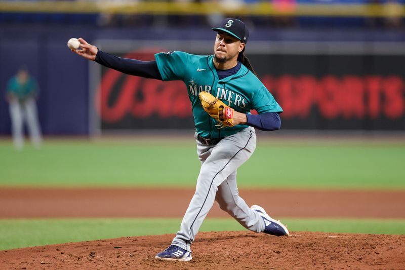 Sep 7, 2023; St. Petersburg, Florida, USA;  Seattle Mariners starting pitcher Luis Castillo (58) throws a pitch against the Tampa Bay Rays in the fifth inning at Tropicana Field. Mandatory Credit: Nathan Ray Seebeck-USA TODAY Sports