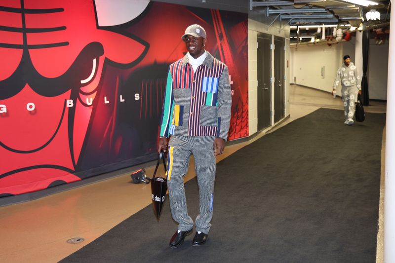 CHICAGO, IL - FEBRUARY 26: Kendrick Nunn #20 of the Washington Wizards arrives to the arena before the game against the Chicago Bulls on February 26, 2023 at United Center in Chicago, Illinois. NOTE TO USER: User expressly acknowledges and agrees that, by downloading and or using this photograph, User is consenting to the terms and conditions of the Getty Images License Agreement. Mandatory Copyright Notice: Copyright 2023 NBAE (Photo by Jeff Haynes/NBAE via Getty Images)