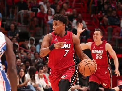 MIAMI, FL - DECEMBER 25:  Kyle Lowry #7 of the Miami Heat handles the ball during the game  on December 25, 2023 at Kaseya Center Arena in Miami, Florida. NOTE TO USER: User expressly acknowledges and agrees that, by downloading and or using this Photograph, user is consenting to the terms and conditions of the Getty Images License Agreement. Mandatory Copyright Notice: Copyright 2023 NBAE (Photo by Issac Baldizon/NBAE via Getty Images)