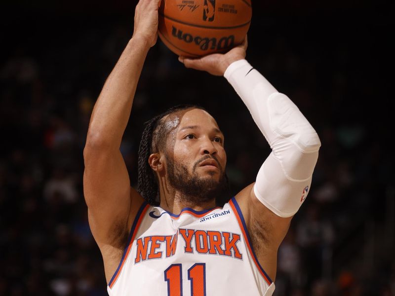 DETROIT, MI - NOVEMBER 1: Jalen Brunson #11 of the New York Knicks shoots the ball during the game against the Detroit Pistons on November 1, 2024 at Little Caesars Arena in Detroit, Michigan. NOTE TO USER: User expressly acknowledges and agrees that, by downloading and/or using this photograph, User is consenting to the terms and conditions of the Getty Images License Agreement. Mandatory Copyright Notice: Copyright 2024 NBAE (Photo by Brian Sevald/NBAE via Getty Images)