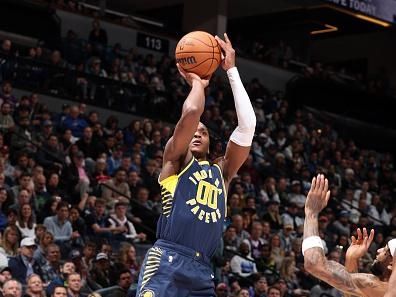 MINNEAPOLIS, MN -  DECEMBER 16: Bennedict Mathurin #00 of the Indiana Pacers shoots the ball during the game against the Minnesota Timberwolves on December 16 , 2023 at Target Center in Minneapolis, Minnesota. NOTE TO USER: User expressly acknowledges and agrees that, by downloading and or using this Photograph, user is consenting to the terms and conditions of the Getty Images License Agreement. Mandatory Copyright Notice: Copyright 2023 NBAE (Photo by David Sherman/NBAE via Getty Images)