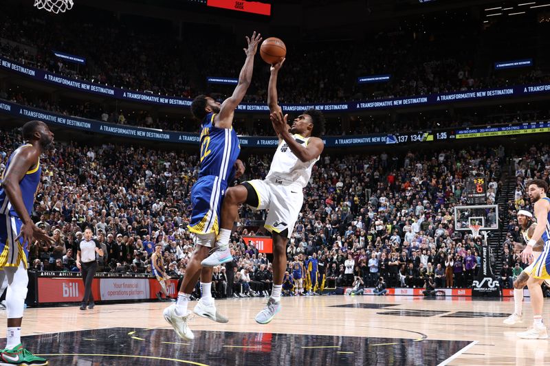 SALT LAKE CITY, UT - FEBRUARY 15: Colin Sexton #2 of the Utah Jazz drives to the basket during the game against the Golden State Warriors on February 15, 2024 at Delta Center in Salt Lake City, Utah. NOTE TO USER: User expressly acknowledges and agrees that, by downloading and or using this Photograph, User is consenting to the terms and conditions of the Getty Images License Agreement. Mandatory Copyright Notice: Copyright 2024 NBAE (Photo by Melissa Majchrzak/NBAE via Getty Images)