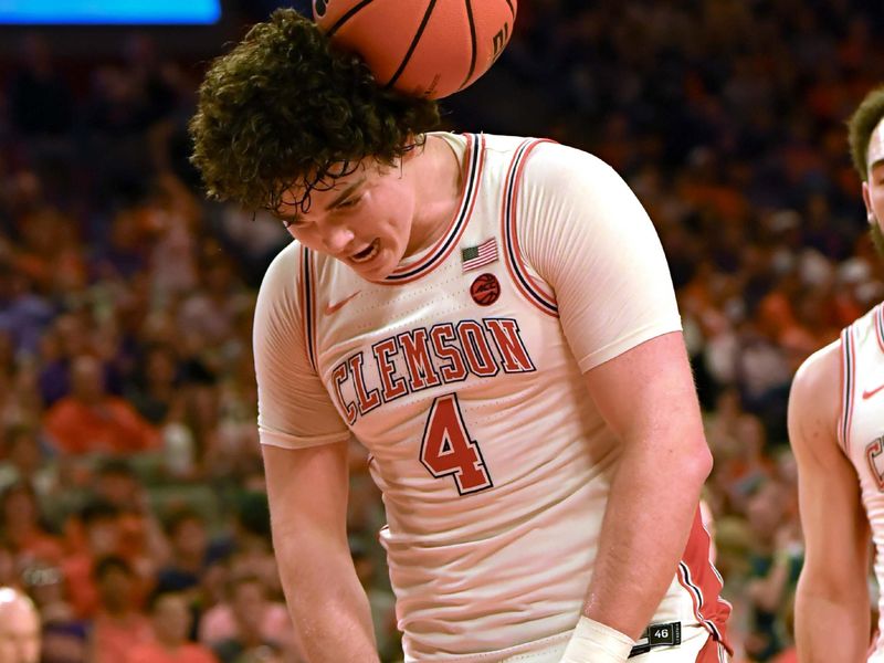 Notre Dame Fighting Irish vs Clemson Tigers: Can Tommy Ahneman Lead the Irish to Victory?