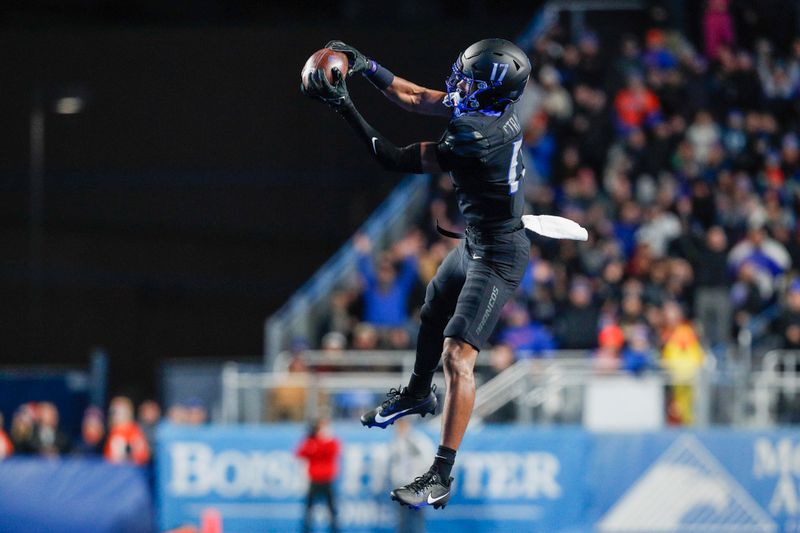 Nov 11, 2023; Boise, Idaho, USA; Boise State Broncos wide receiver Prince Strachan (17) makes a catch during the first half against the New Mexico Lobos at Albertsons Stadium. Mandatory Credit: Brian Losness-USA TODAY Sports




