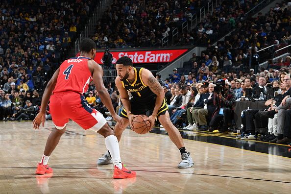 SAN FRANCISCO, CA - DECEMBER 22: Cory Joseph #1 of the Golden State Warriors handles the ball during the game against the Washington Wizards on December 22, 2023 at Chase Center in San Francisco, California. NOTE TO USER: User expressly acknowledges and agrees that, by downloading and or using this photograph, user is consenting to the terms and conditions of Getty Images License Agreement. Mandatory Copyright Notice: Copyright 2023 NBAE (Photo by Noah Graham/NBAE via Getty Images)