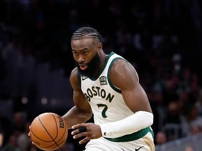 Boston Celtics vs Milwaukee Bucks: Anfernee Simons Sets the Tone for Road Test