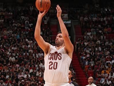 MIAMI, FL - DECEMBER 8:  Georges Niang #20 of the Cleveland Cavaliers shoots the ball during the game against the Miami Heat on December 8, 2023 at Kaseya Center in Miami, Florida. NOTE TO USER: User expressly acknowledges and agrees that, by downloading and or using this Photograph, user is consenting to the terms and conditions of the Getty Images License Agreement. Mandatory Copyright Notice: Copyright 2023 NBAE (Photo by Issac Baldizon/NBAE via Getty Images)