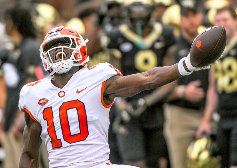 Sep 24, 2022; Winston-Salem, NC, USA; Clemson wide receiver Joseph Ngata (10) reacts after catching a long pass for a first down against Wake Forest during the third quarter at Truist Field in Winston-Salem, North Carolina on Saturday, September 24, 2022.   Mandatory Credit: Ken Ruinard-USA TODAY Sports