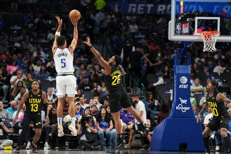 DALLAS, TX - OCTOBER 10: Quentin Grimes #5 of the Dallas Mavericks shoots a three point basket during the game against the Utah Jazz on October 10, 2024 at American Airlines Center in Dallas, Texas. NOTE TO USER: User expressly acknowledges and agrees that, by downloading and or using this photograph, User is consenting to the terms and conditions of the Getty Images License Agreement. Mandatory Copyright Notice: Copyright 2024 NBAE (Photo by Glenn James/NBAE via Getty Images)