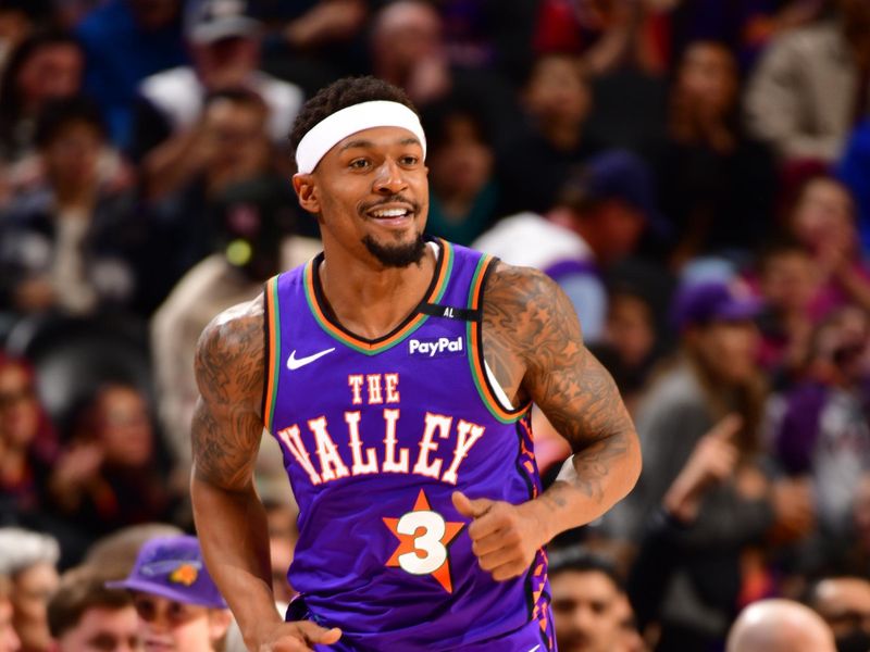 PHOENIX, AZ - MARCH 14:  Bradley Beal #3 of the Phoenix Suns smiles during the game against the Sacramento Kings on March 14, 2025 at PHX Arena in Phoenix, Arizona. NOTE TO USER: User expressly acknowledges and agrees that, by downloading and or using this photograph, user is consenting to the terms and conditions of the Getty Images License Agreement. Mandatory Copyright Notice: Copyright 2025 NBAE (Photo by Barry Gossage/NBAE via Getty Images)