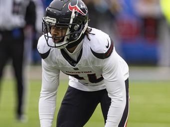 Houston Texans safety Calen Bullock (21) waits for play to start during their NFL football game against the Tennessee Titans, Sunday, Jan. 5, 2025, in Nashville, Tenn. (AP Photo/Wade Payne)