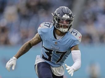 Tennessee Titans safety Amani Hooker (37) defends during the first half of an NFL football game against the Jacksonville Jaguars, Sunday, Dec. 8, 2024, in Nashville, Tenn. (AP Photo/Stew Milne)