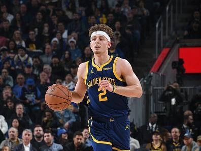 SAN FRANCISCO, CA - DECEMBER 28: Brandin Podziemski #2 of the Golden State Warriors dribbles the ball during the game against the Miami Heat on December 28, 2023 at Chase Center in San Francisco, California. NOTE TO USER: User expressly acknowledges and agrees that, by downloading and or using this photograph, user is consenting to the terms and conditions of Getty Images License Agreement. Mandatory Copyright Notice: Copyright 2023 NBAE (Photo by Noah Graham/NBAE via Getty Images)